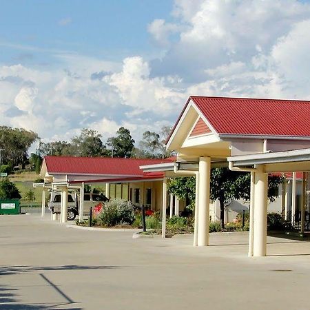 Pittsworth Motor Inn Bagian luar foto