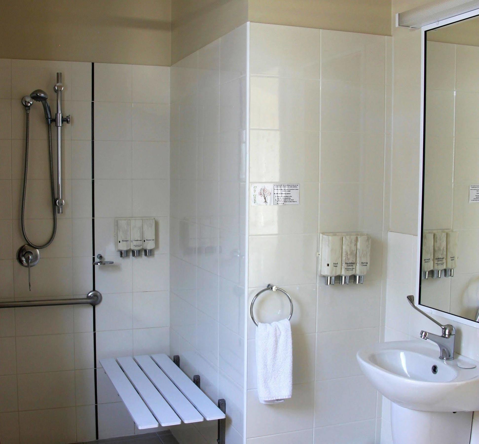 Pittsworth Motor Inn Bagian luar foto