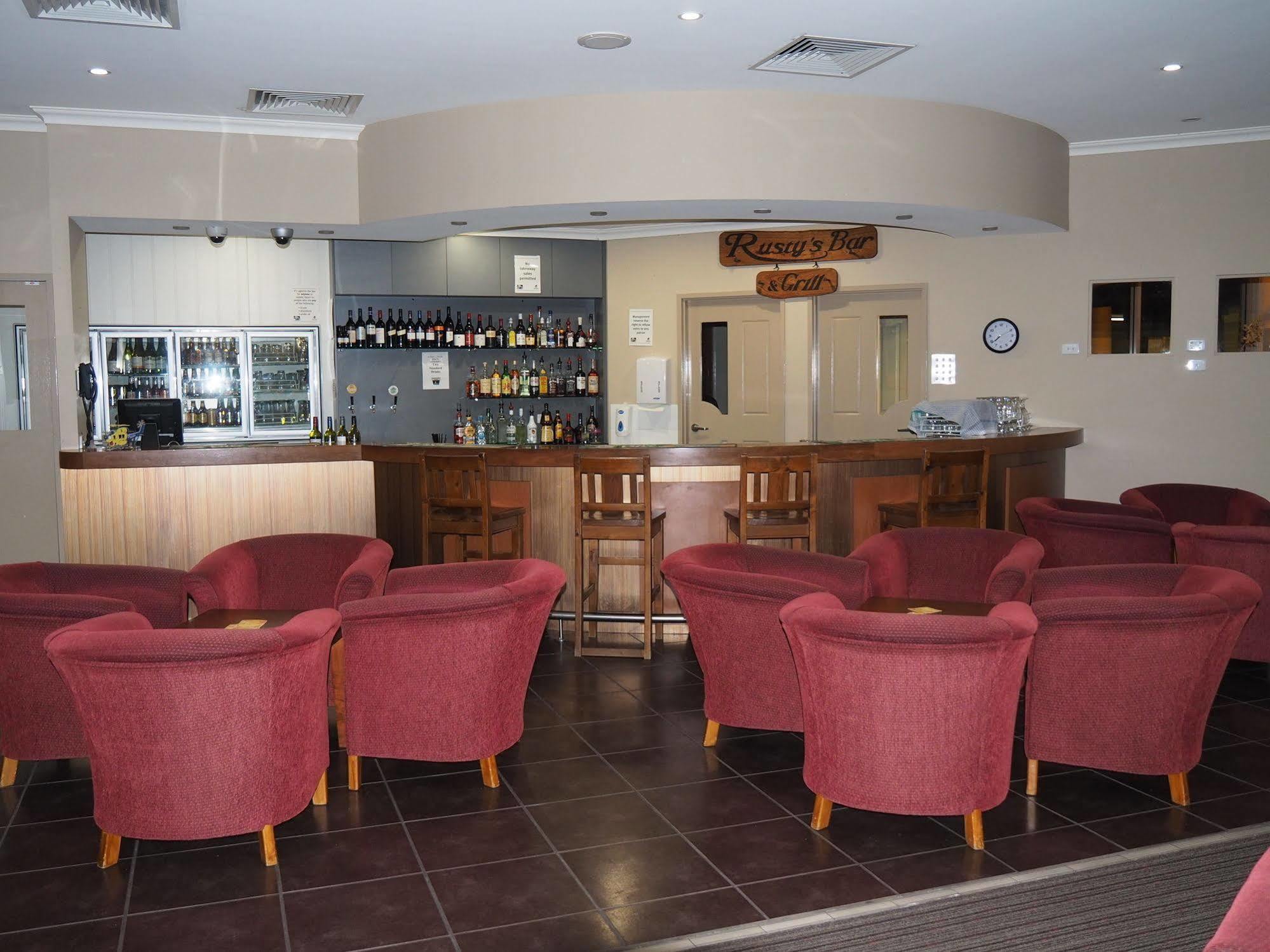 Pittsworth Motor Inn Bagian luar foto